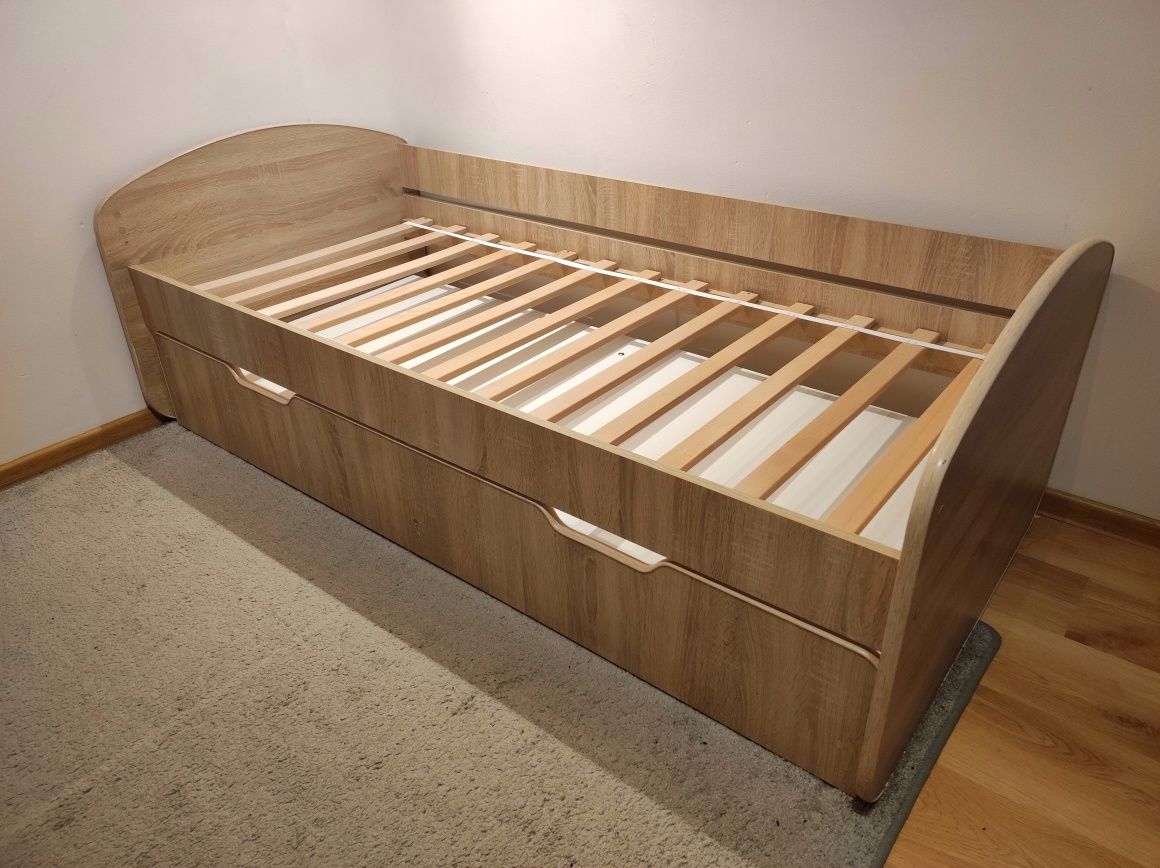 Łóżko podwójne 180x80 Dąb Sonoma z pojemnikami na pościel, materace