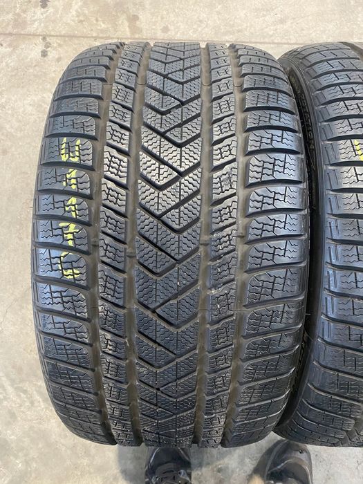 305/30/20 Pirelli Winter SottoZero 3