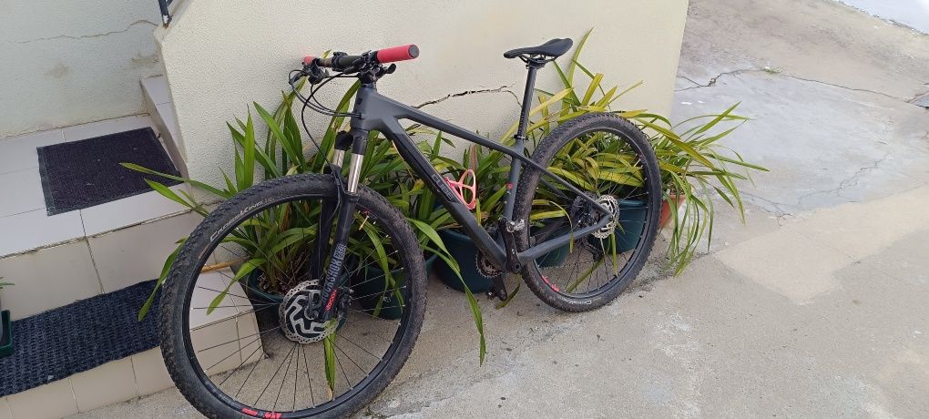 Bicicleta Cube Reacion