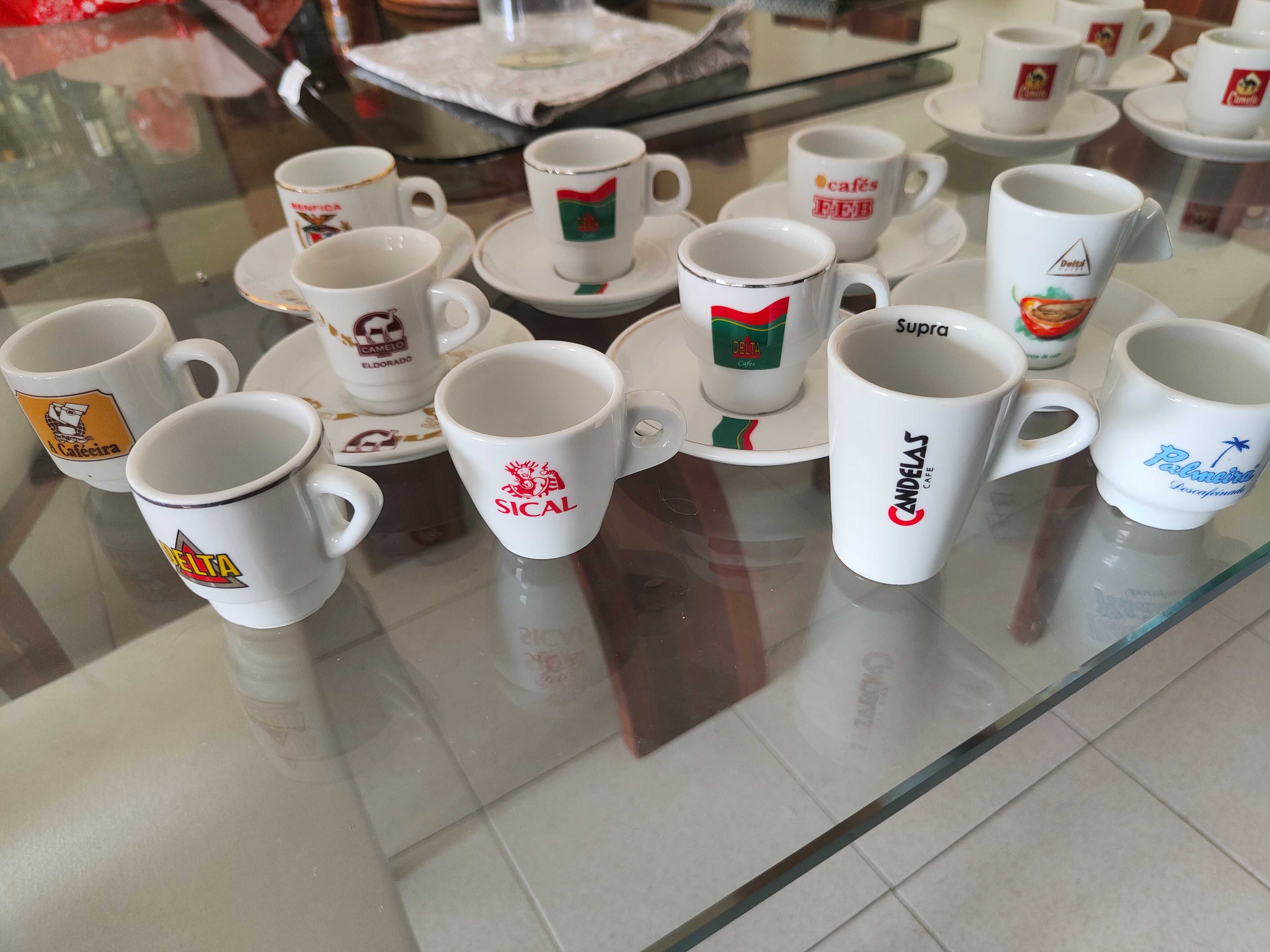 Chávenas de café para coleção