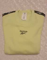 Reebok Sweater - M