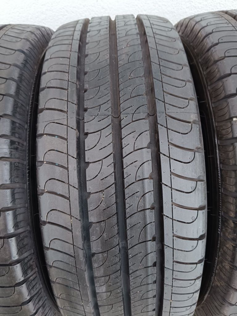 Opony Goodyear Efficientgrip Cargo 215/65R15C