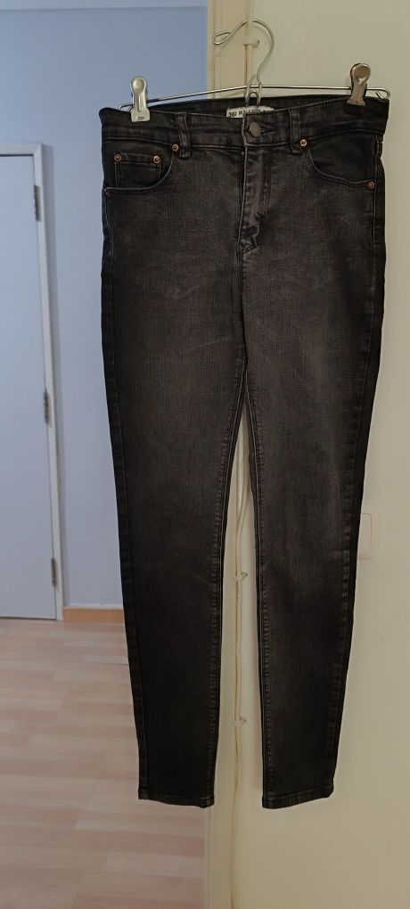 Calças de ganga pretas tamanho 36. Pull & Bear. Usadas