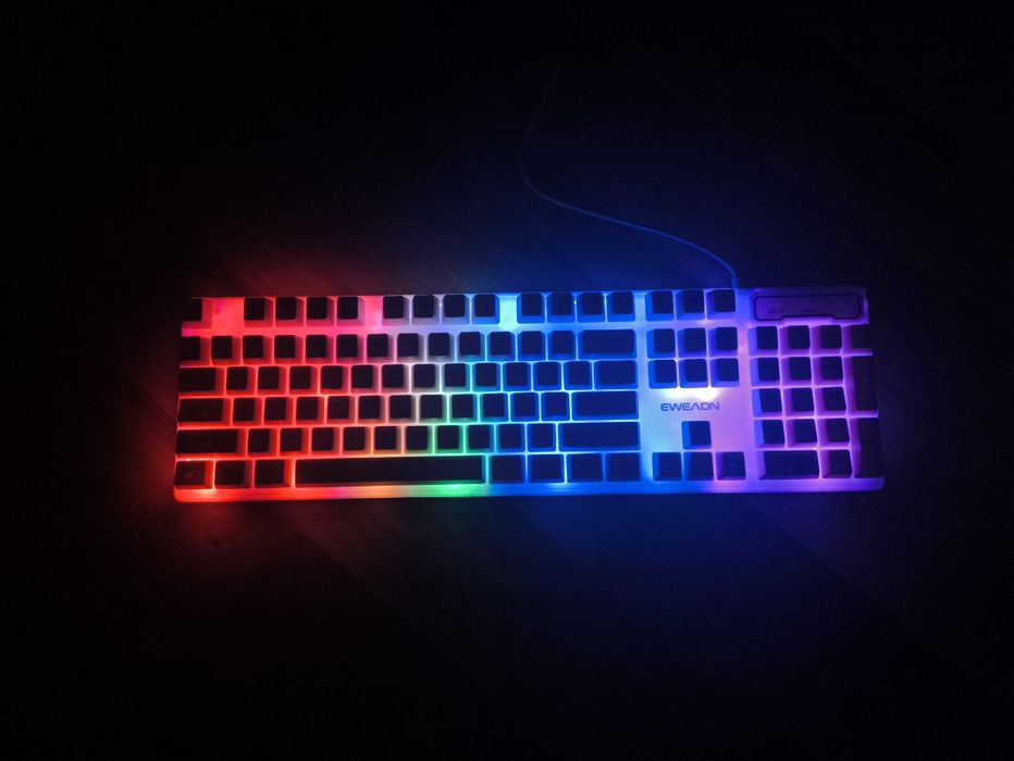 Продам игровую клавиатуру