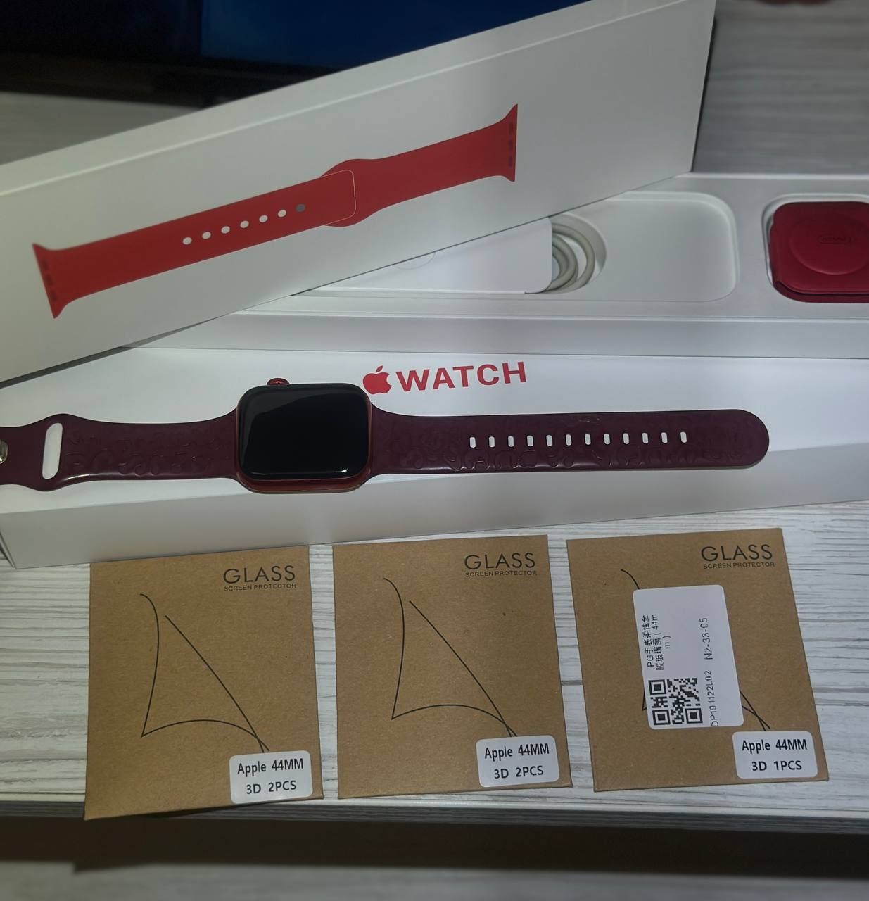 Годинник Apple Watch RED 6 series, 44 mm