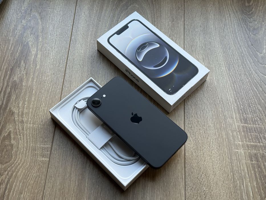 Новий Apple iPhone 16e 128 Black Neverlock