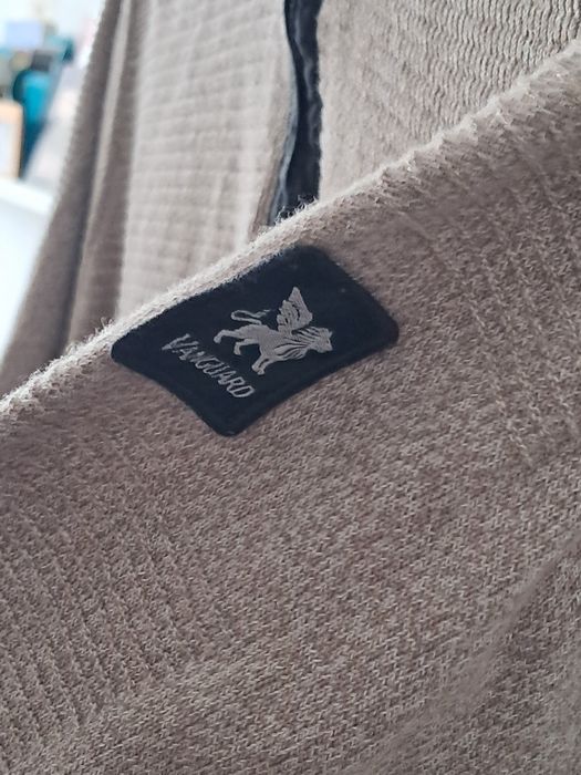 Sweter beżowy Vanguard rozm M