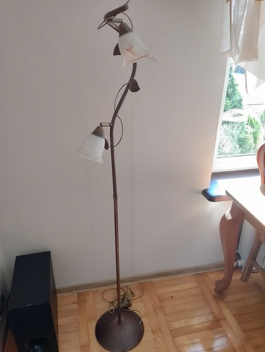 Lampa stojąca brązowa