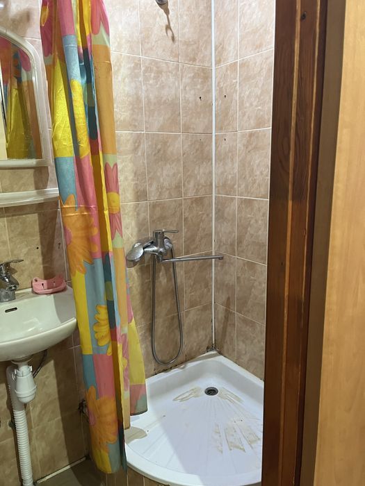 Сдам гостинку с удобствами по адресу Владислава Зубенко 31,5/5