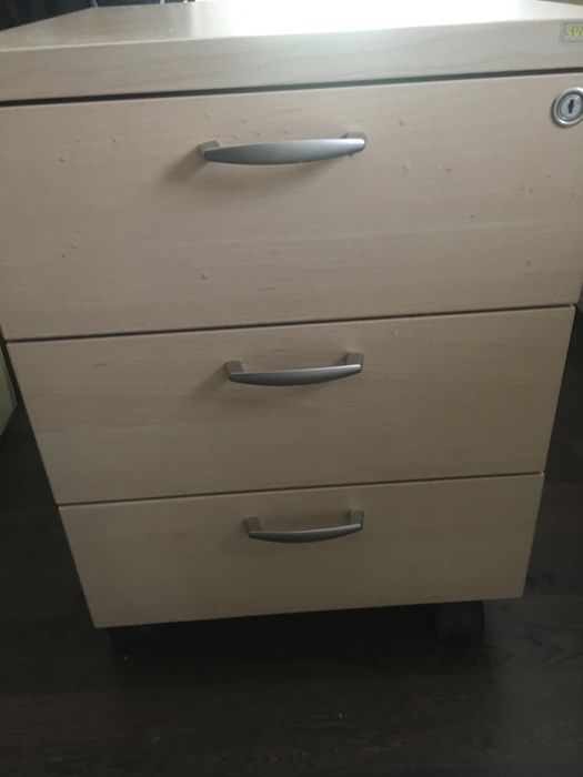 Dwie solidne szafki z szufladami Svenbox konternerki biurowe