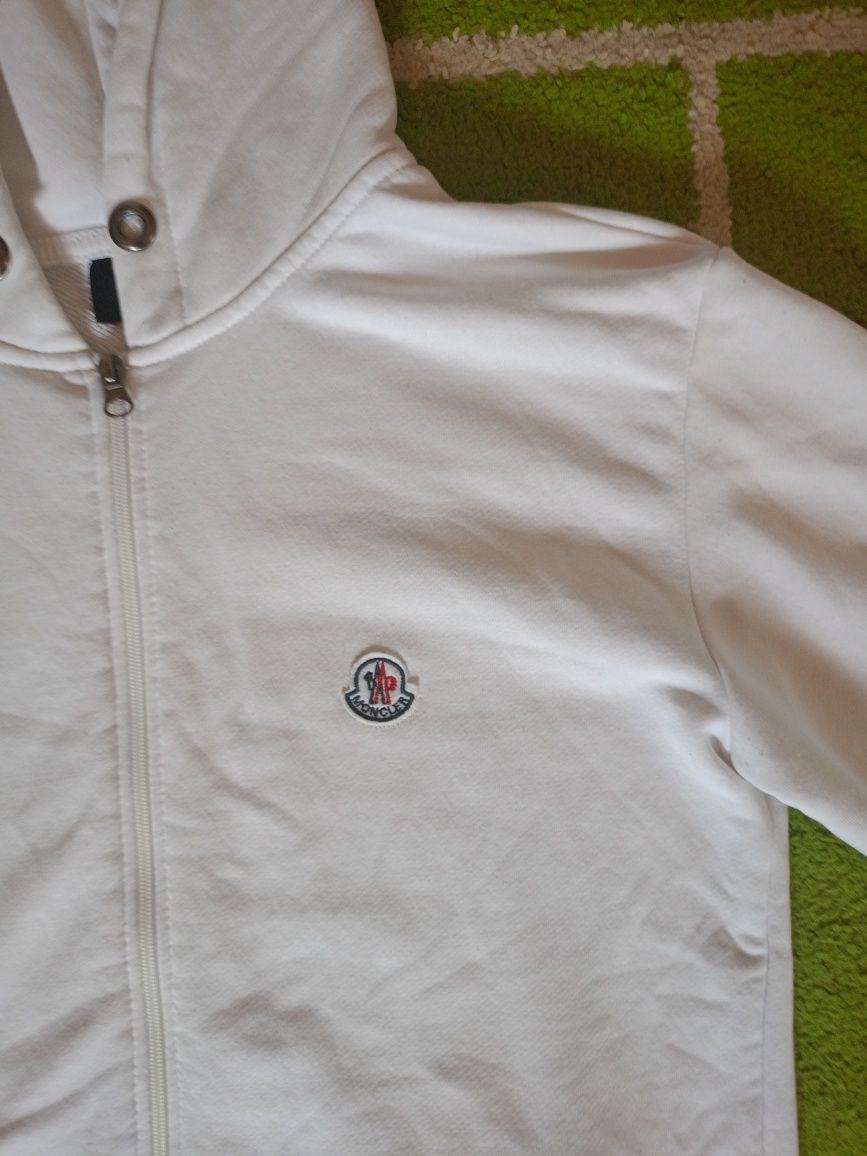 Dres Moncler Polecam!