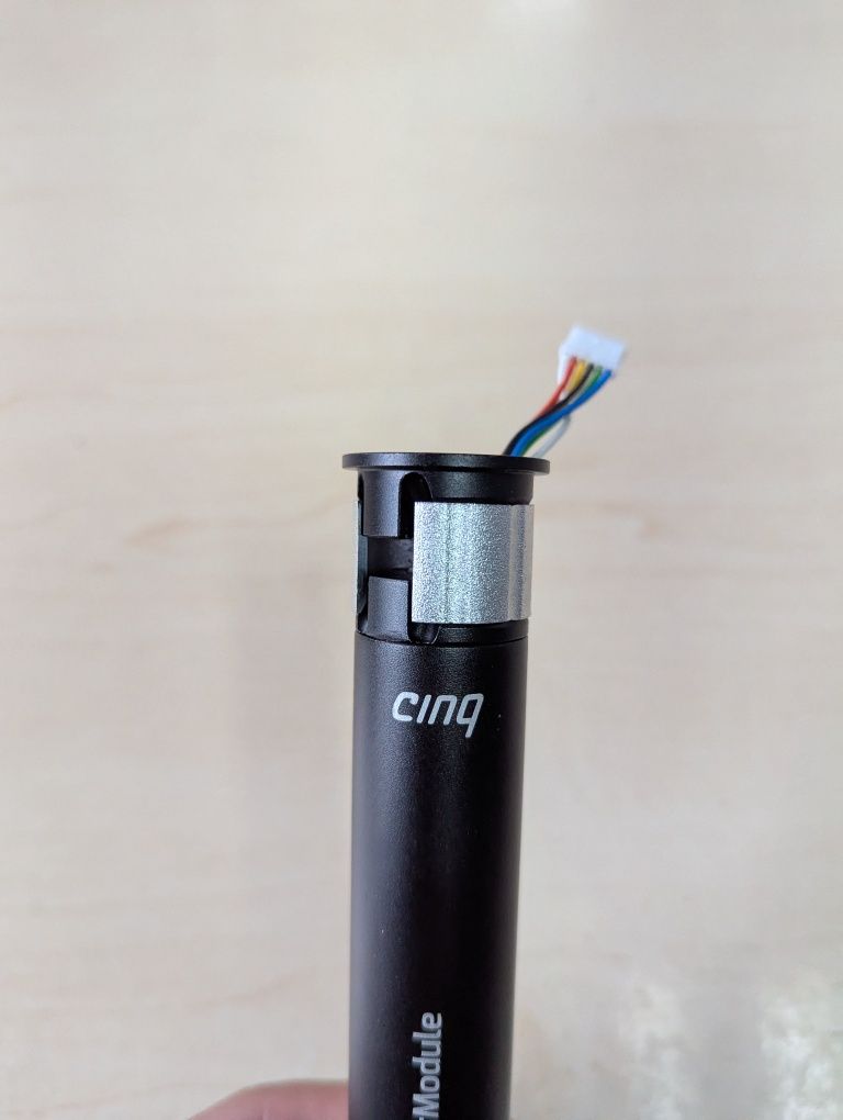 Cinq-5 Plug Plus - wtyczka do ładowania ( brak zasilacza )