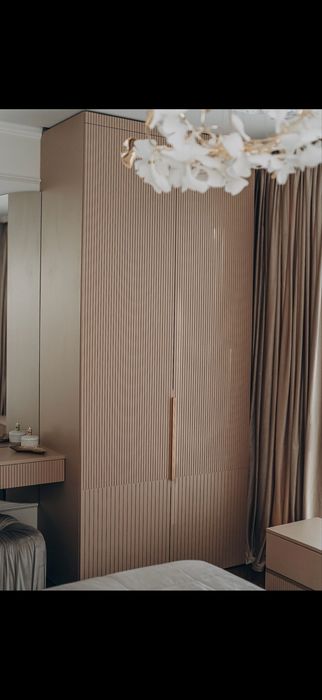 Дизайнерська квартира з 3 окремими спальнями