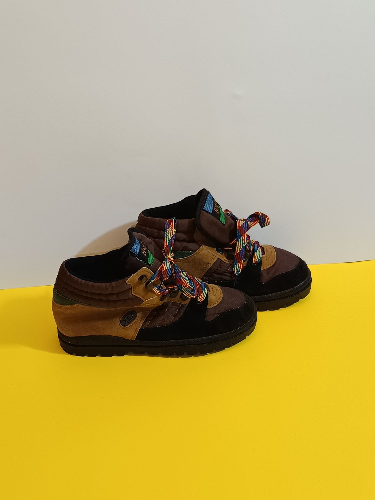 Botas n° 33 e 29