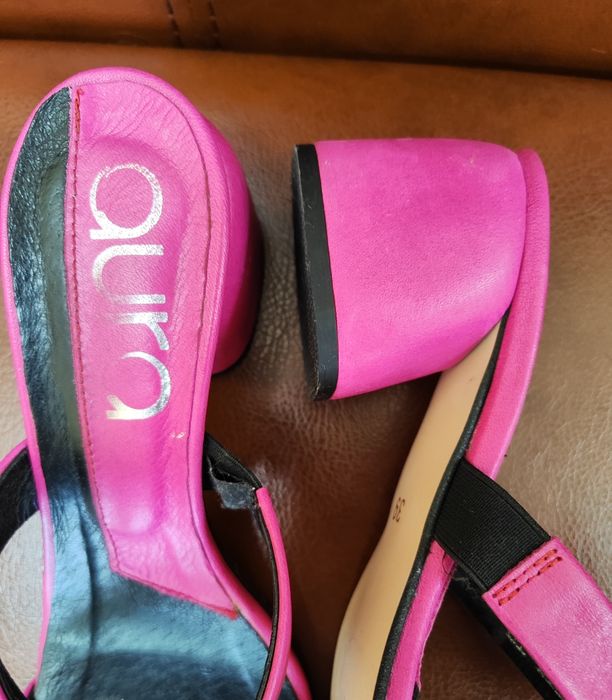 Босоніжки / шльопанці / сабо AURA