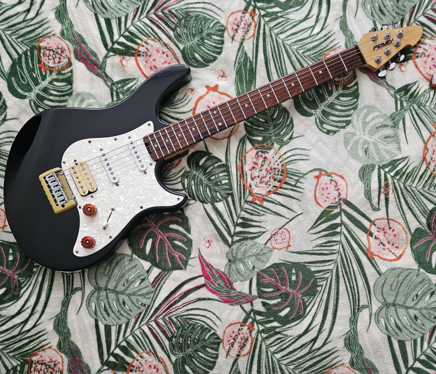 Gitara elektryczna