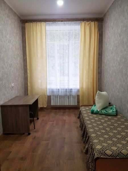Посуточная аренда мест в комнатах для проживания в центре Киева