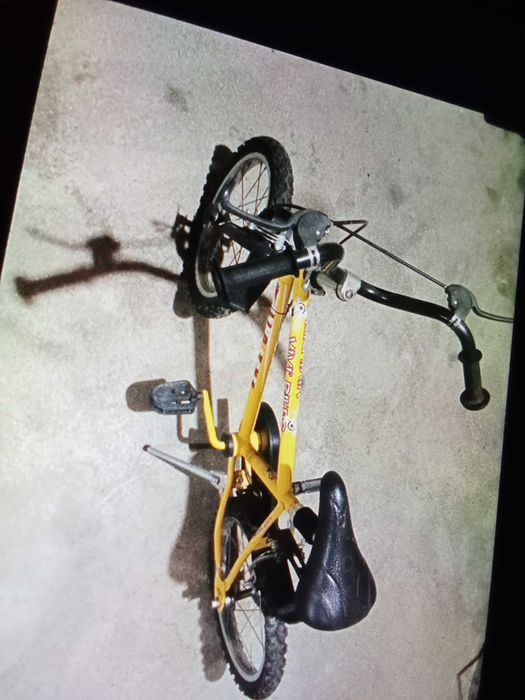 Bicicleta para pequenos bom estado meninos