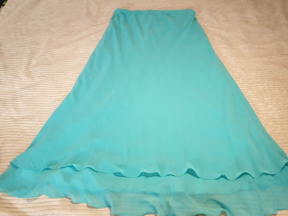 Piękna, spódnica w kolorze turkusowym. Marka - Allison.