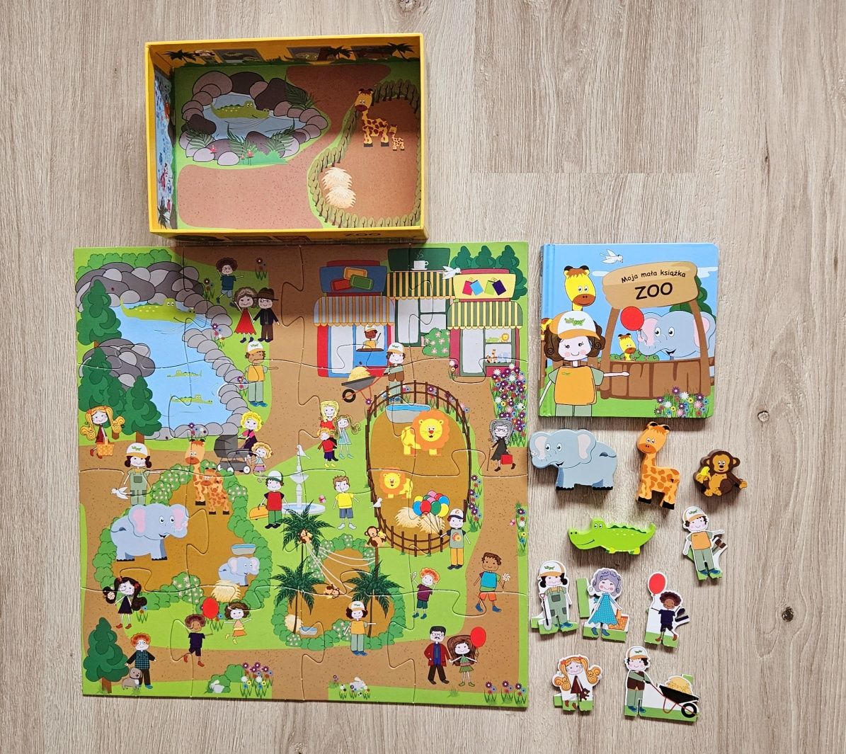 Puzzle ZOO układanka z figurkami zwierząt i postaciami + książeczka