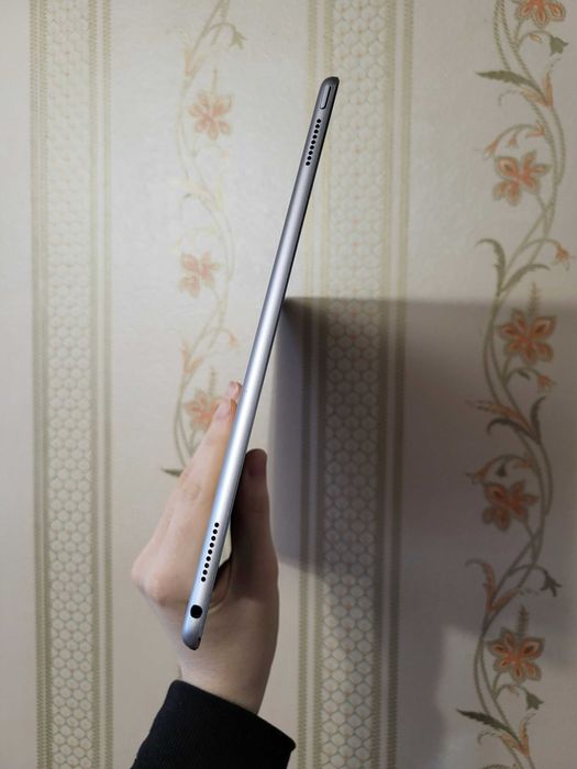 Ipad pro 12.9" на 32 ГБ планшет apple версія wifi