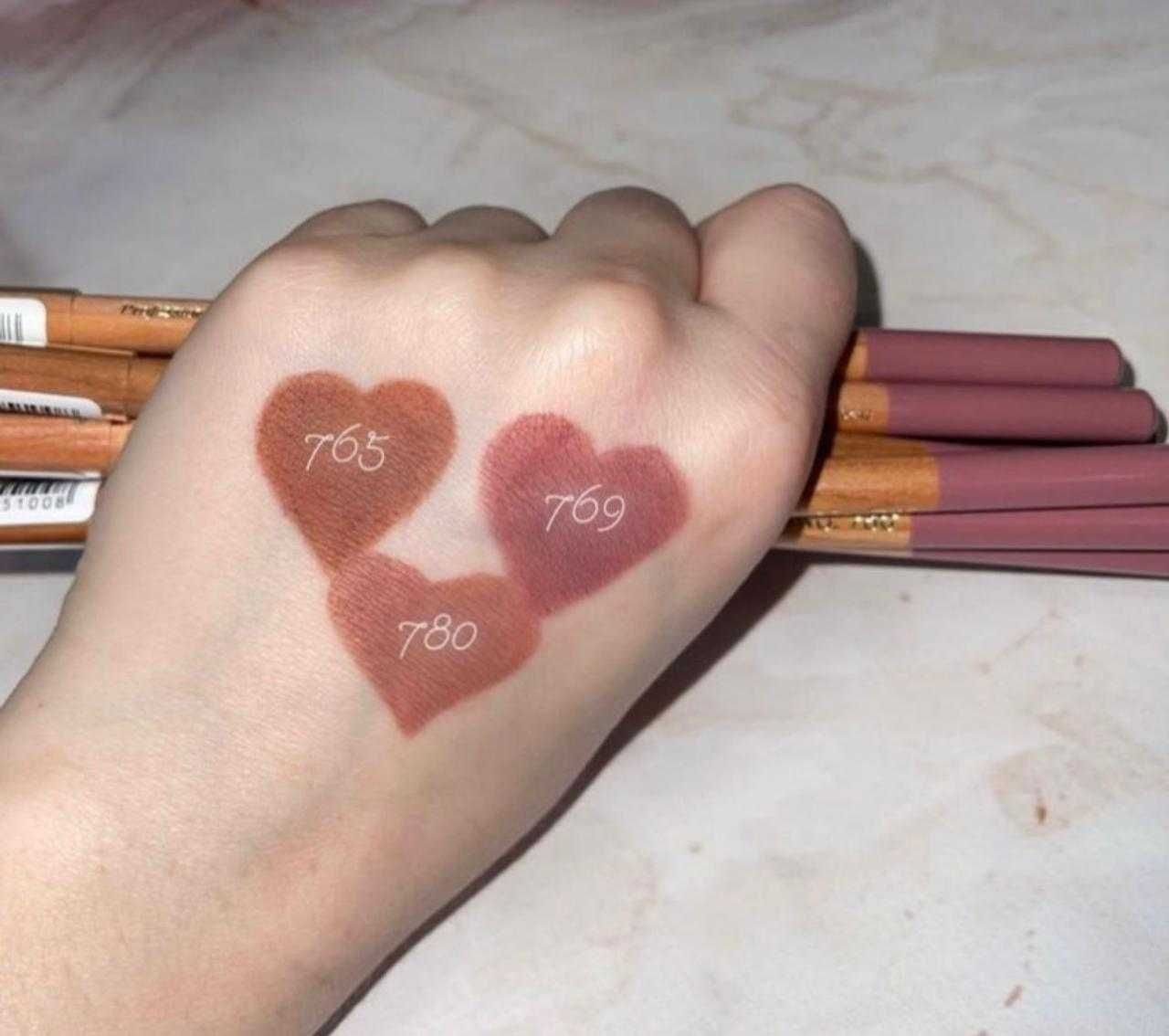Miss Tais олівець