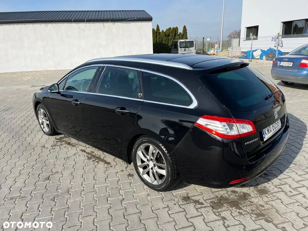 Peugeot 508 SW 2011