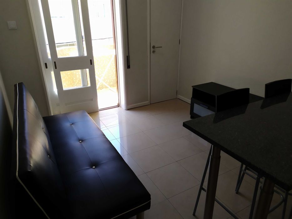 Apartamento renovado e acolhedor, com 1 quarto ao Polo Universitário