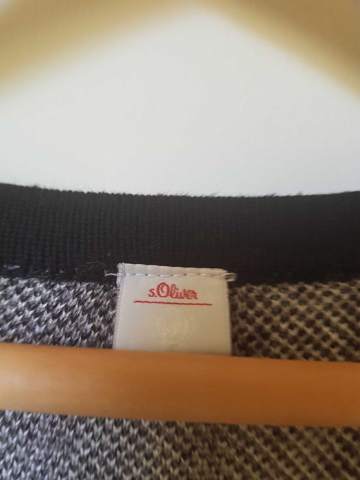 Szykowna wełniana sukienka S Olivier.