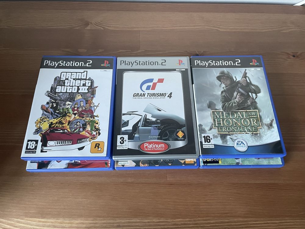 PlayStation 2 com jogos