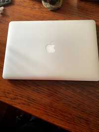 Mac book Pro Retina 15" Processador 2,5 GBA3 Quad Core