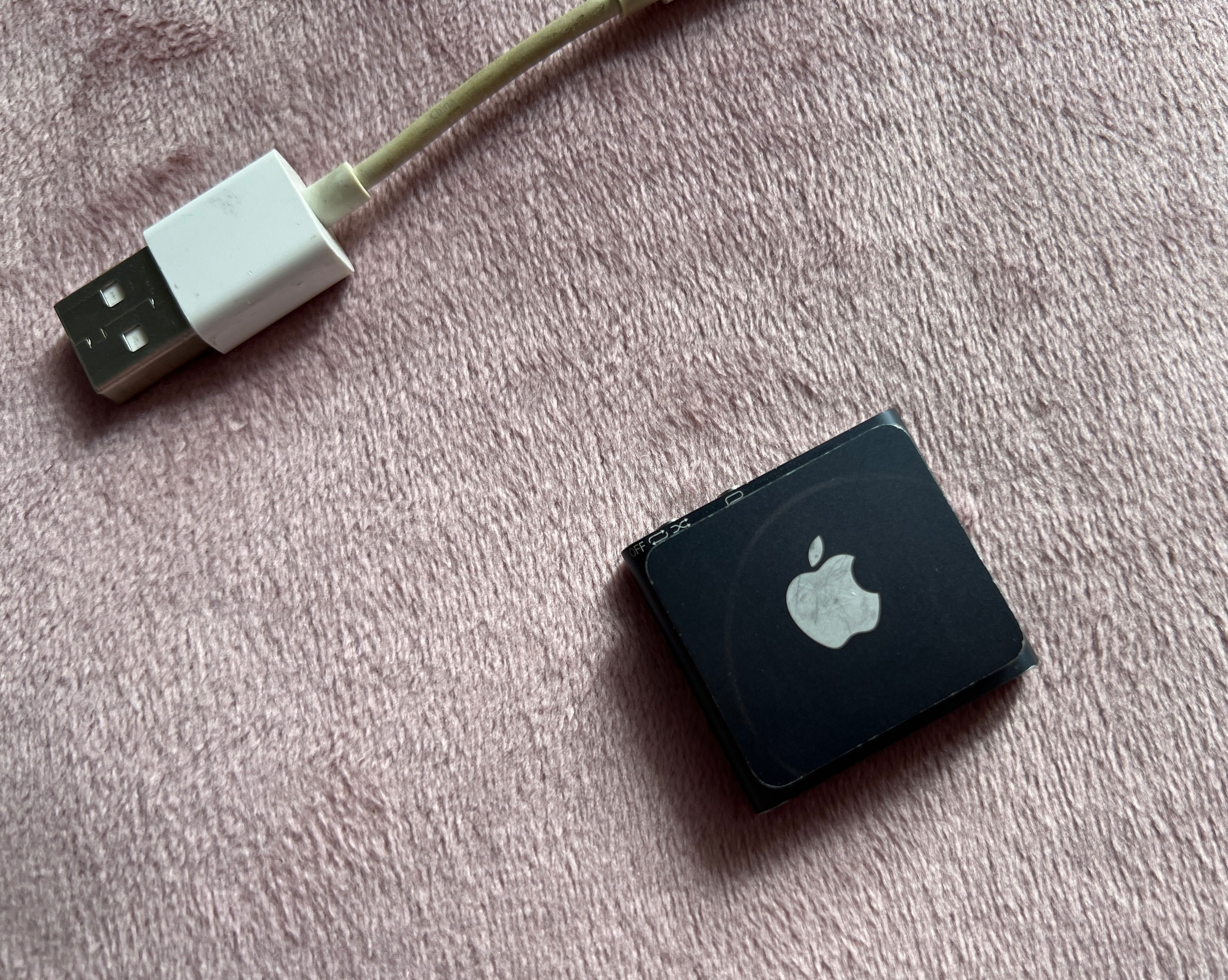Apple ipod A1373 2gb