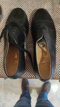 Sapatos pretos militar