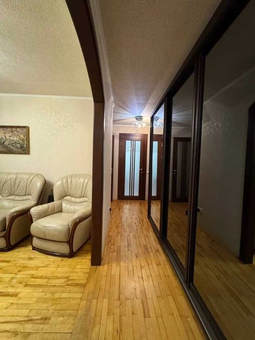 Оренда 3к квартири вул. М. Шнеєрсона (Мініна) кірова поля парк Глоби