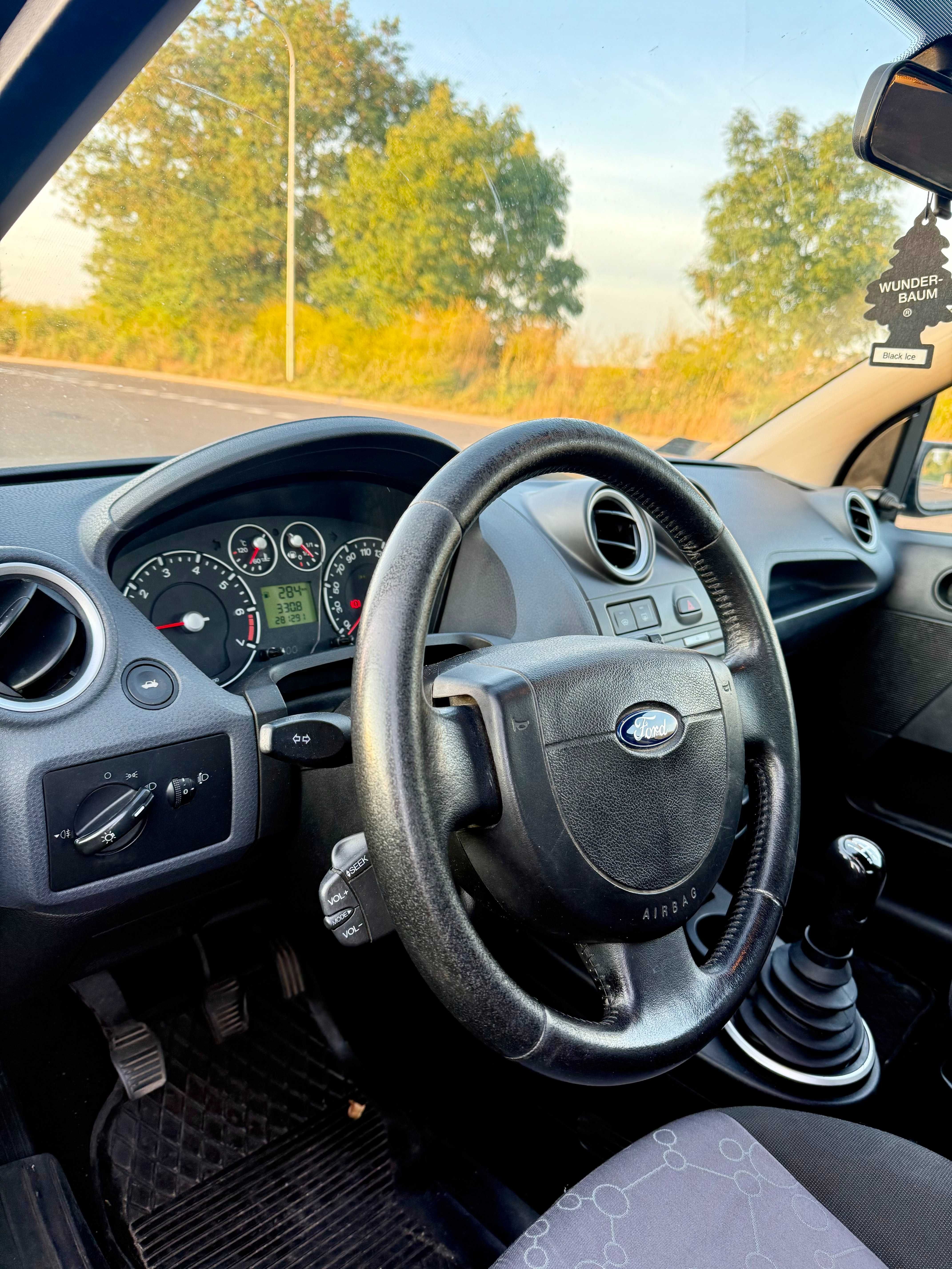 Ford Fiesta 2005* świeżo nabita klimatyzacja