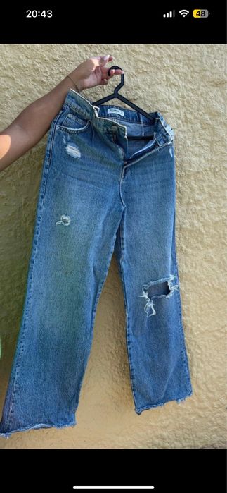 Calças de ganga rasgadas da pull&bear