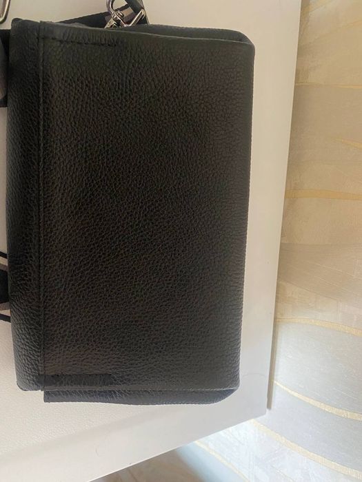 Жіноча сумочка з шкіри