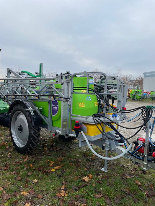 Opryskiwacz kołowy 1200 TOLMET 1500 lance 15m.hydraulika NOWY