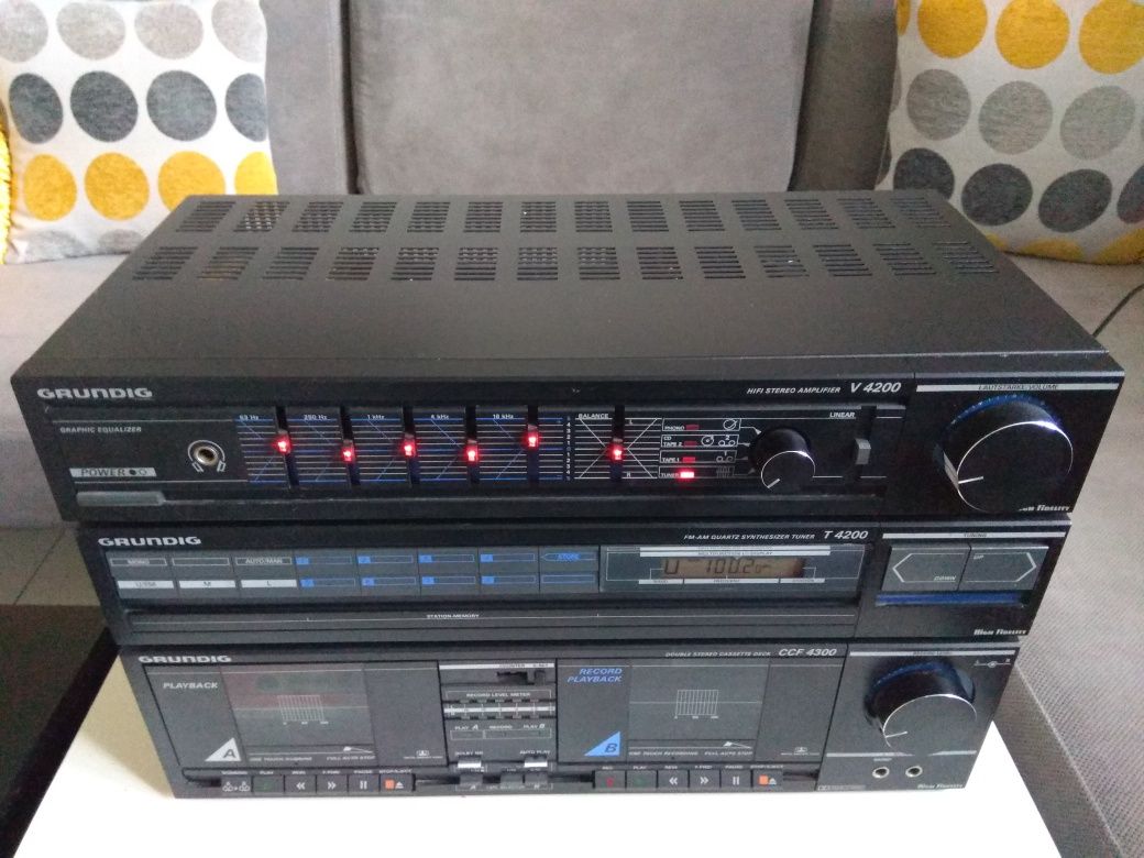 Wieża stereo, zestaw GRUNDIG V4200/T4200/CCF4300. Vintage, lata 80.