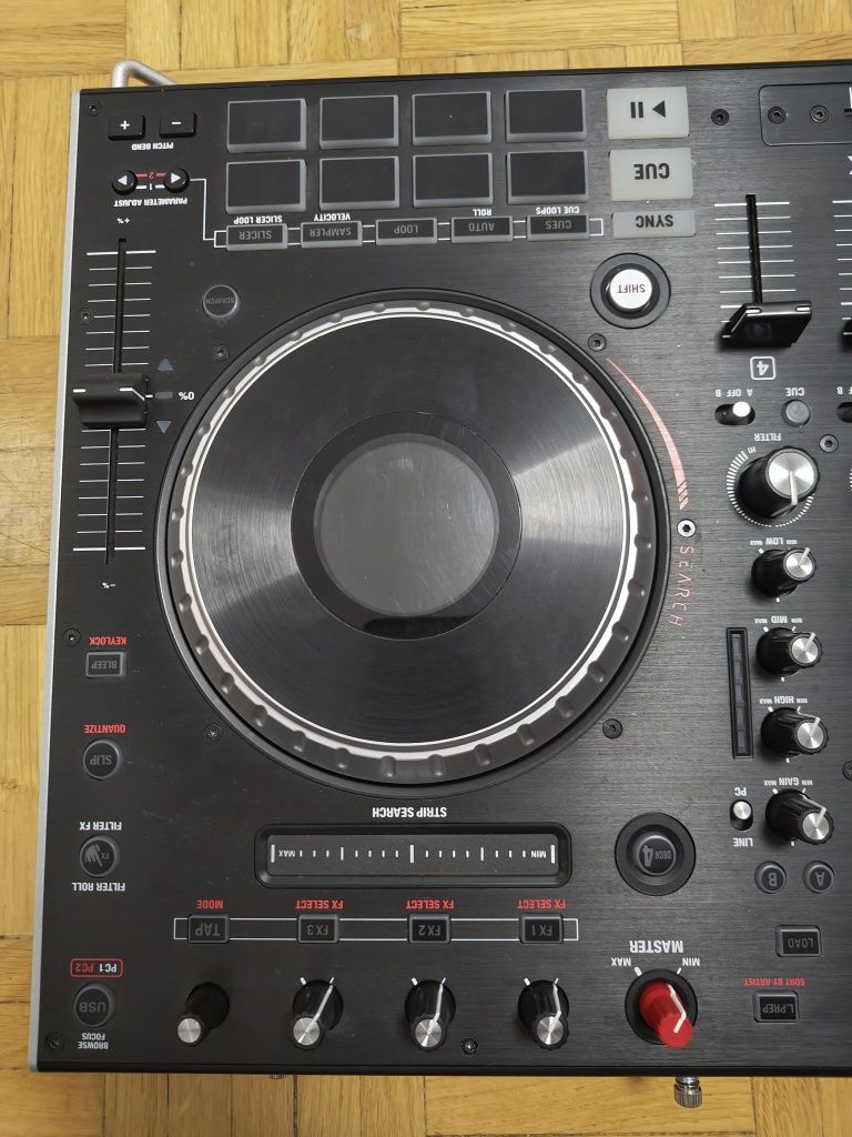 Numark NS6 II kontroler DJ