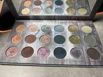 Nomad Cosmetics paleta cieni do powiek Ghost Town USA
