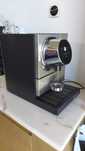 Maquina de café Nespresso Momento Single com expositor.
