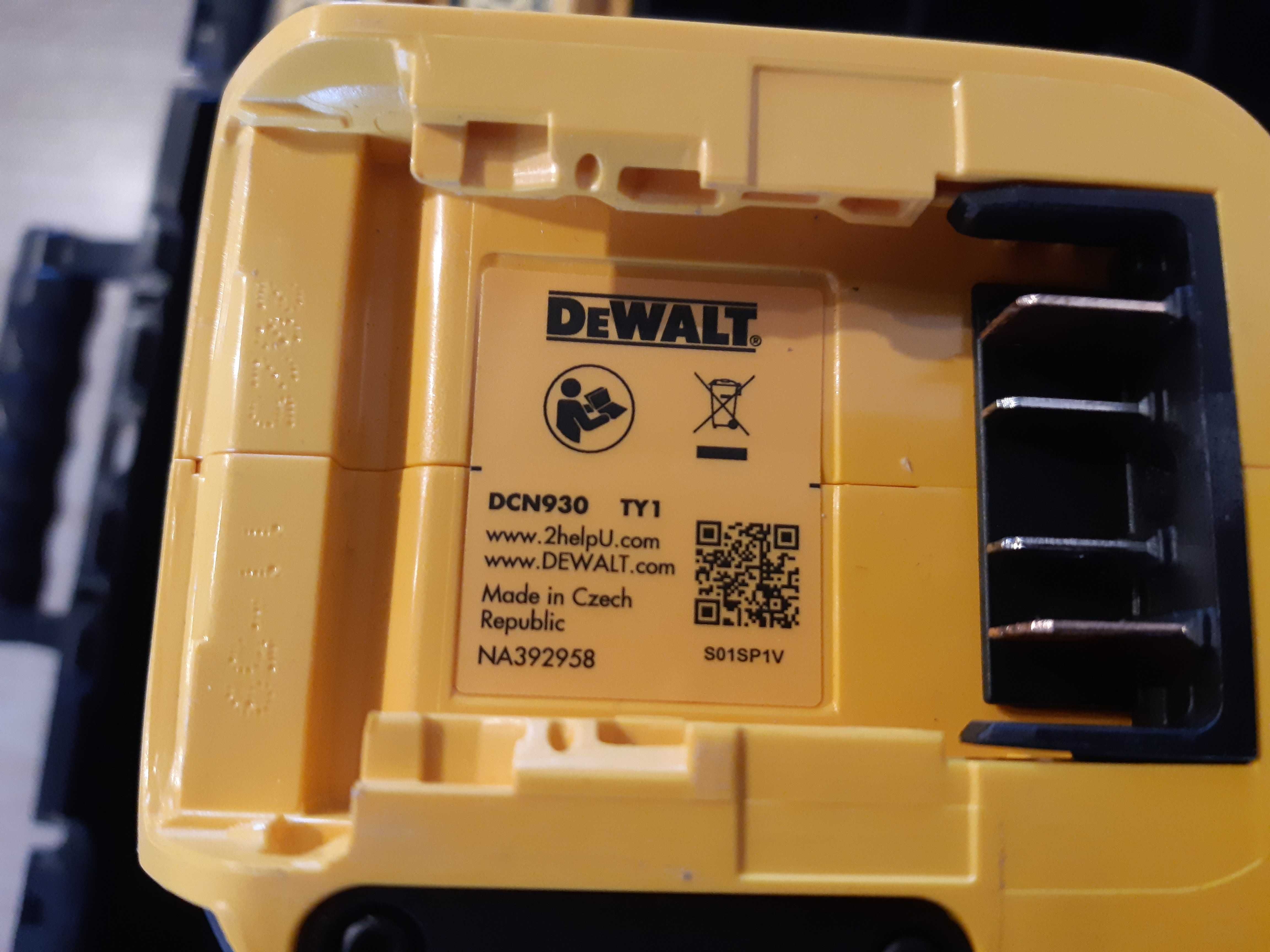 Gwoździarka DeWALT DCN930N 2 x 5Ah 18V XR