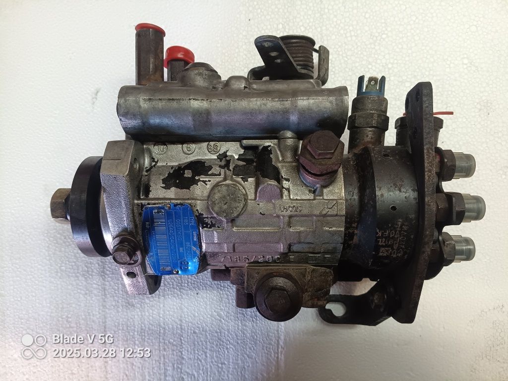 Pompa wtryskowa Lucas 8921A294T oraz wtryski massey ferguson 6260