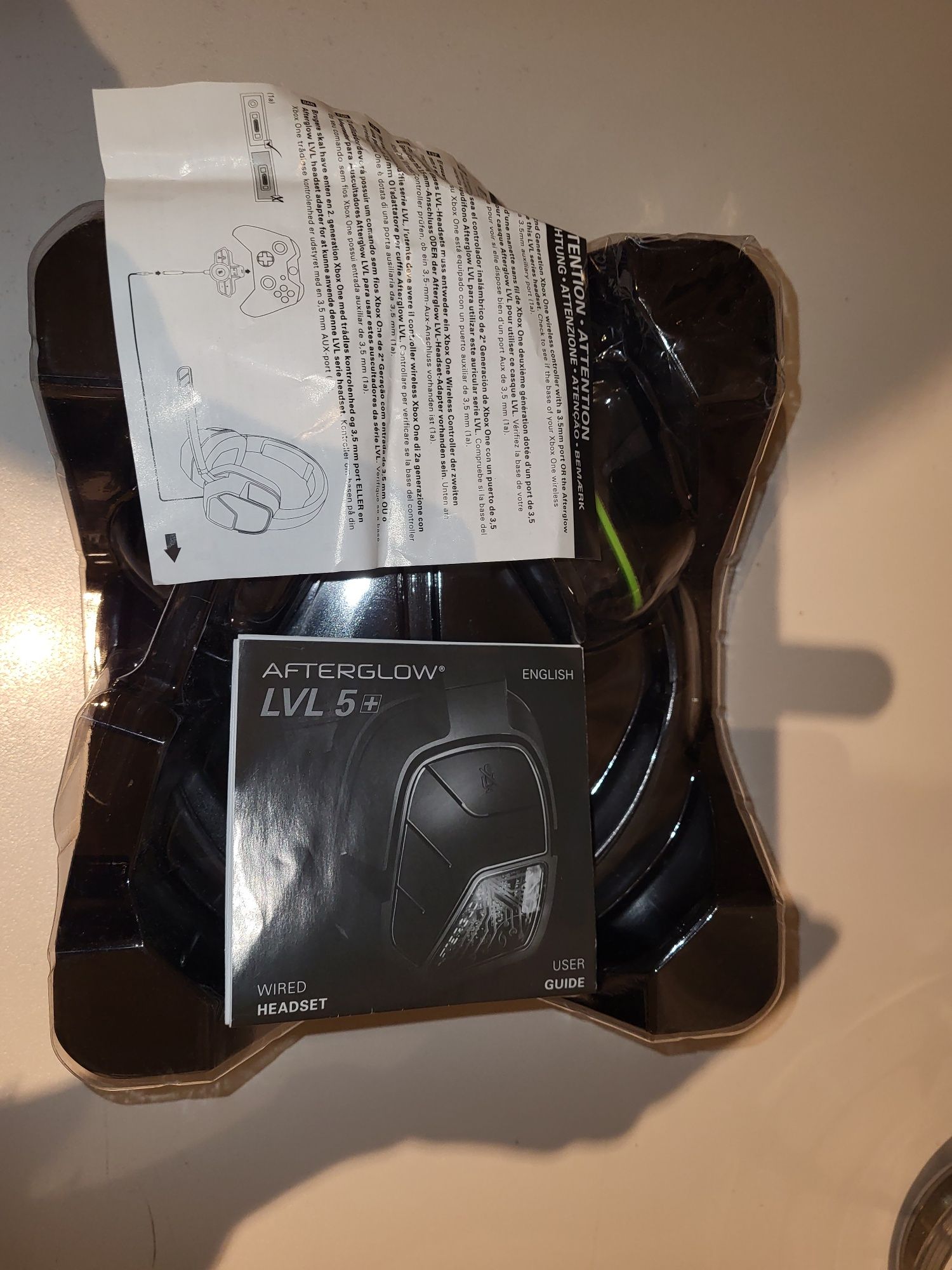 Słuchawki przewodowe Afterglow LVL 5+ w kartoniku z instrukcja i czarn