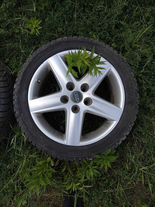 Комплект колісних дисків  з резиною 245/45 R17