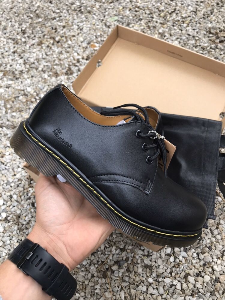 Туфли кожаные Dr. Martens 1461 черные