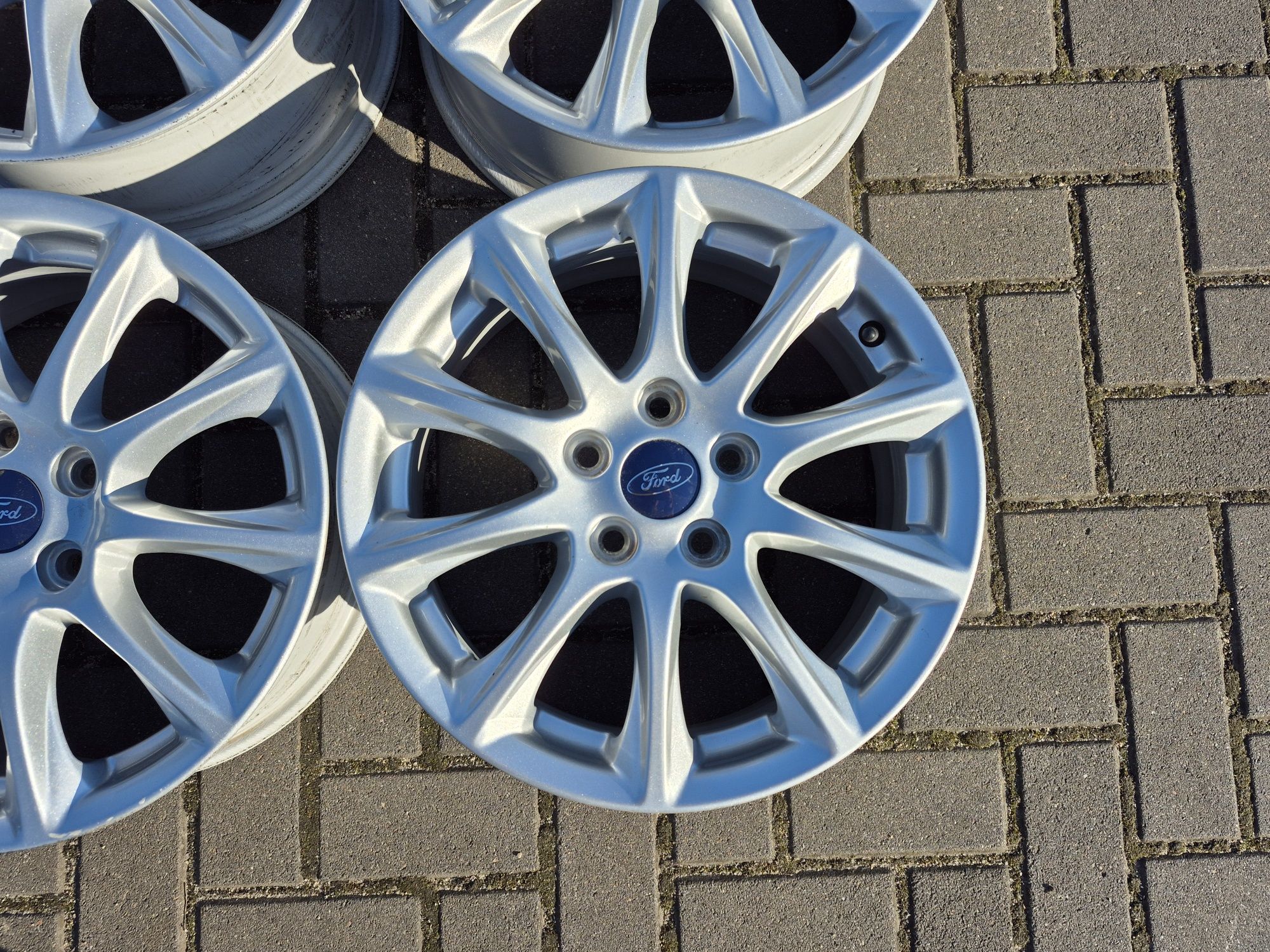Felgi Alu z Czujniki Oryg FORD Focus C-Max Mondeo 5x108 16 Cali 6.5J
