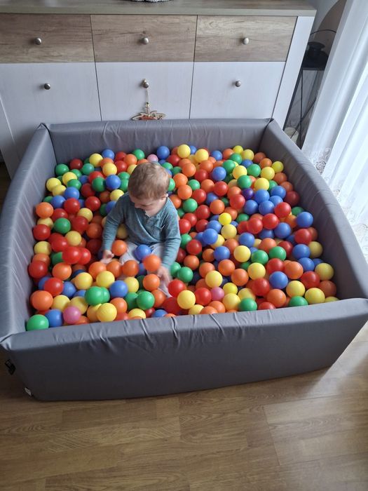 Duży basen z kulkami 120cmx120cm