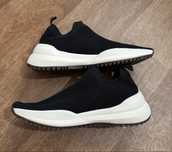 Женские кроссовки Zara 40р./25см.
